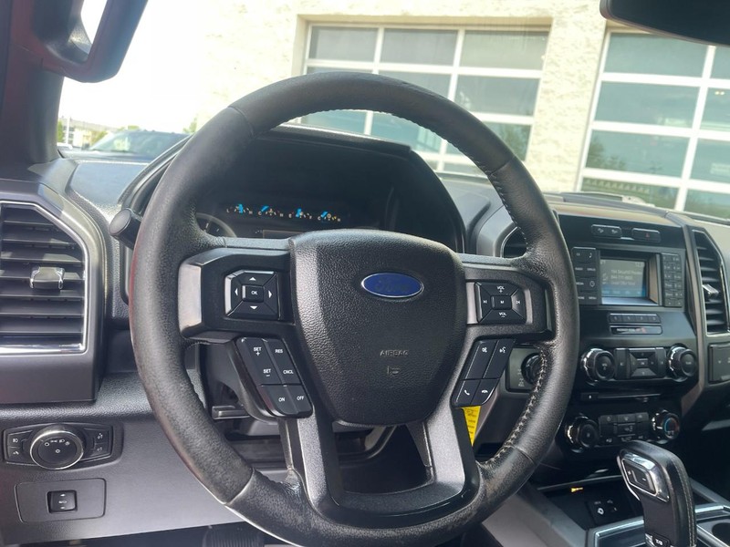 Ford F-150 Vehicle Image 17