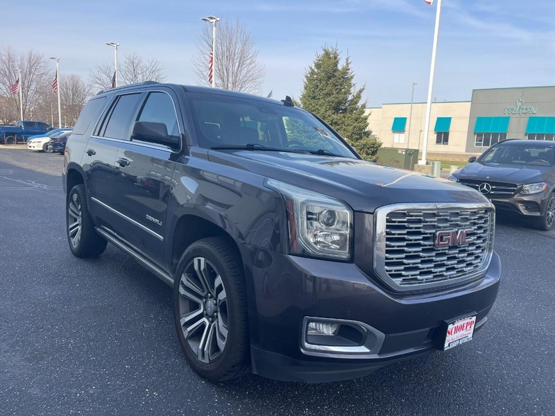 GMC Yukon Vehicle Image 02