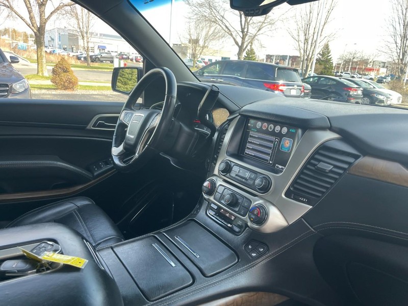 GMC Yukon Vehicle Image 05