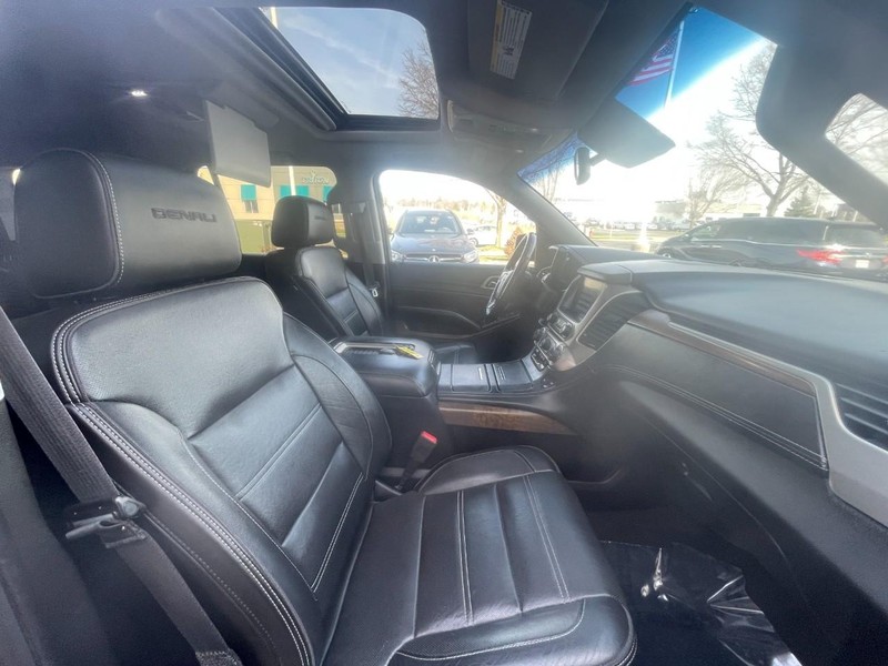 GMC Yukon Vehicle Image 07