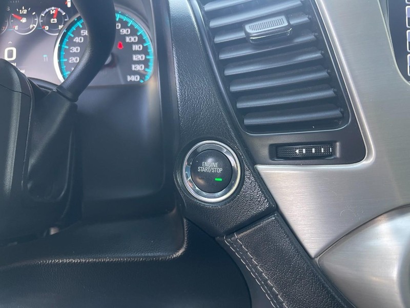 GMC Yukon Vehicle Image 28