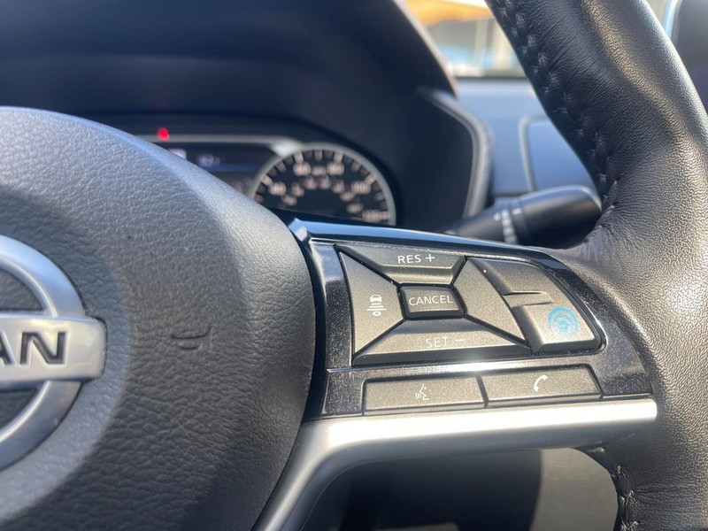 Nissan Altima Vehicle Image 26