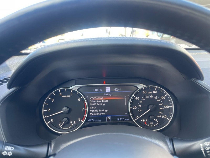 Nissan Altima Vehicle Image 27