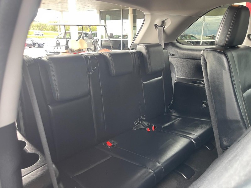 Toyota Highlander Vehicle Image 12