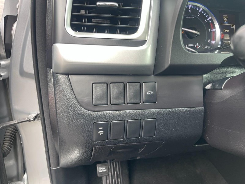 Toyota Highlander Vehicle Image 17