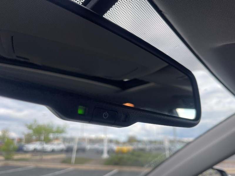 Toyota Highlander Vehicle Image 26