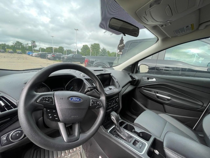 Ford Escape Vehicle Image 04
