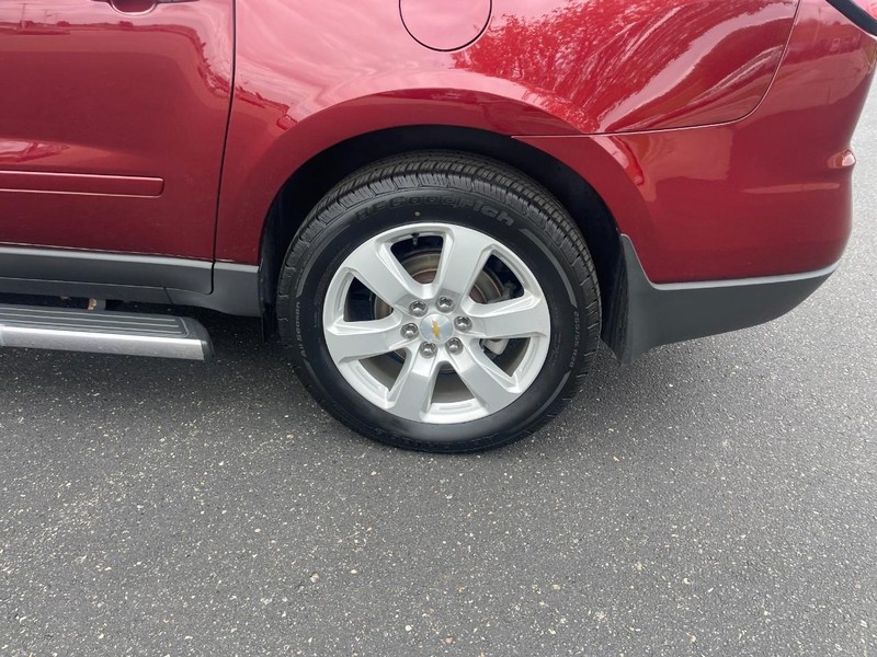 Chevrolet Traverse Vehicle Image 05