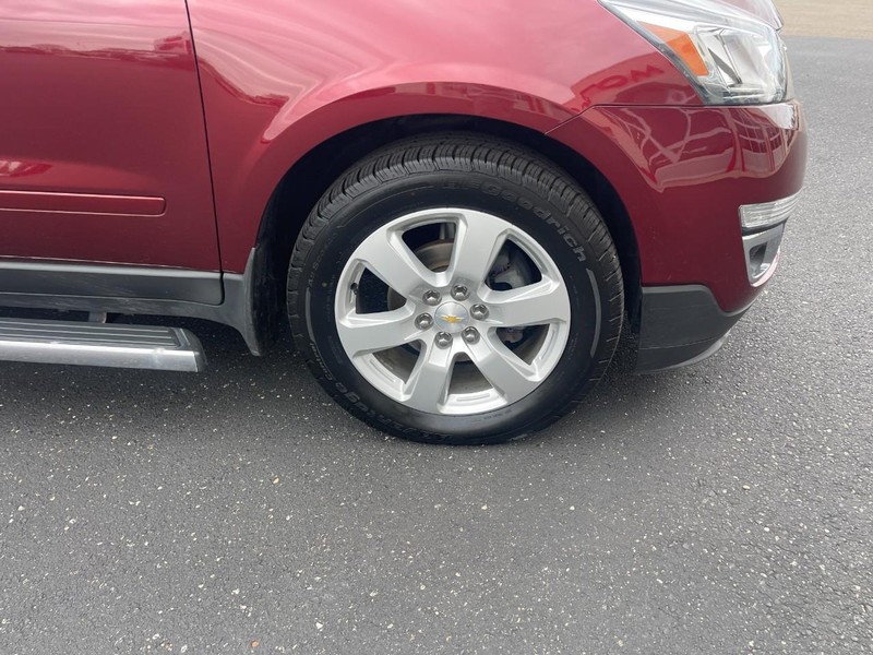 Chevrolet Traverse Vehicle Image 07