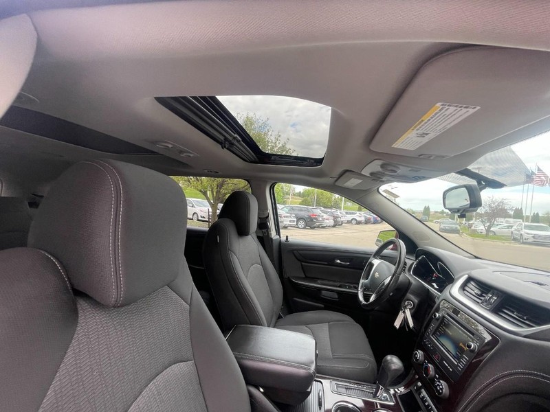 Chevrolet Traverse Vehicle Image 10