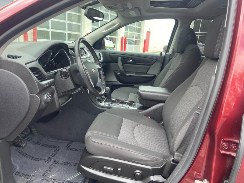 Chevrolet Traverse Vehicle Image 21