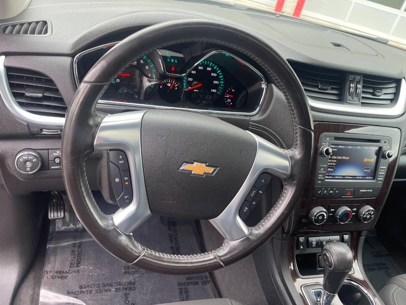 Chevrolet Traverse Vehicle Image 24