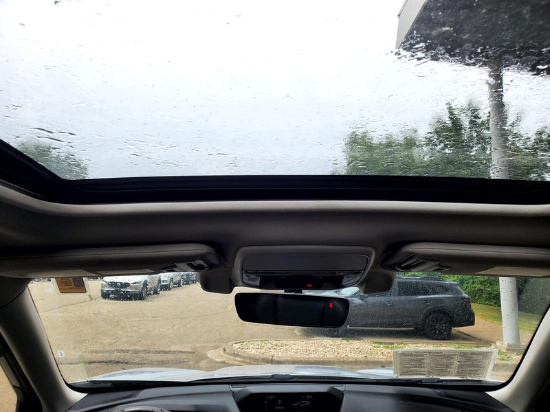 Subaru Forester Vehicle Image 12