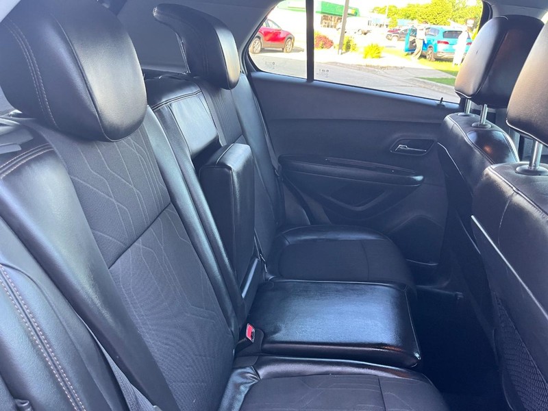 Chevrolet Trax Vehicle Image 14