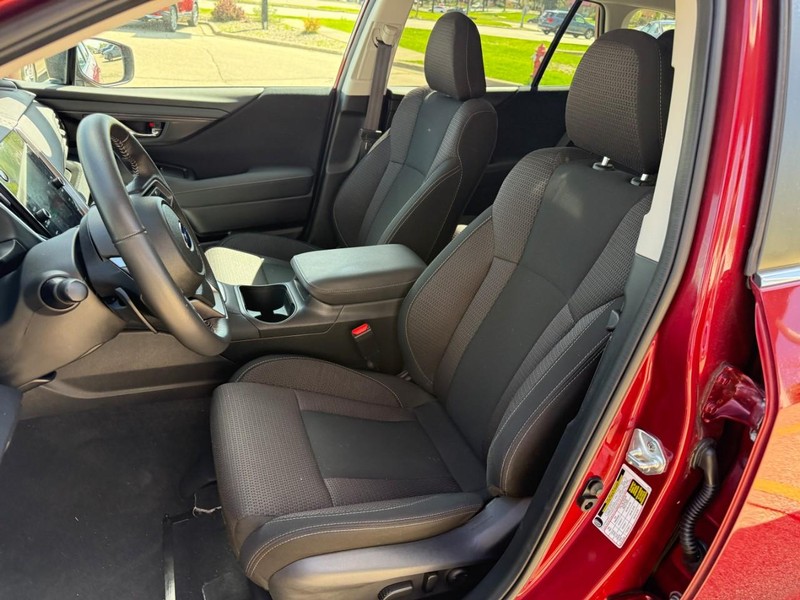Subaru Outback Vehicle Image 09
