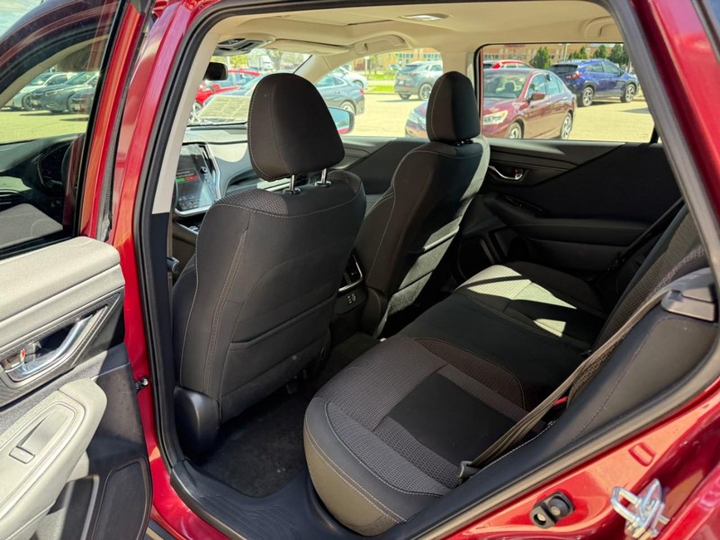 Subaru Outback Vehicle Image 12