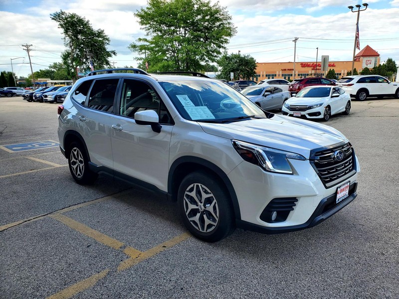 Subaru Forester Vehicle Image 03