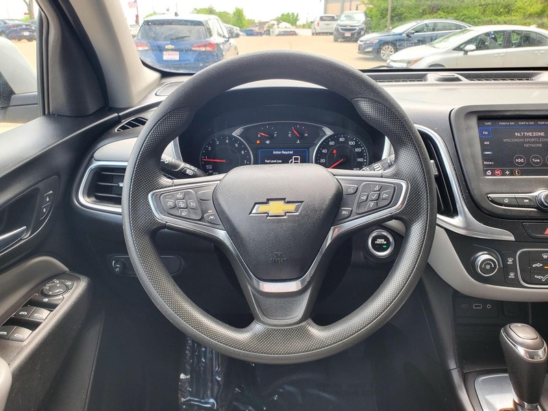 Chevrolet Equinox Vehicle Image 09
