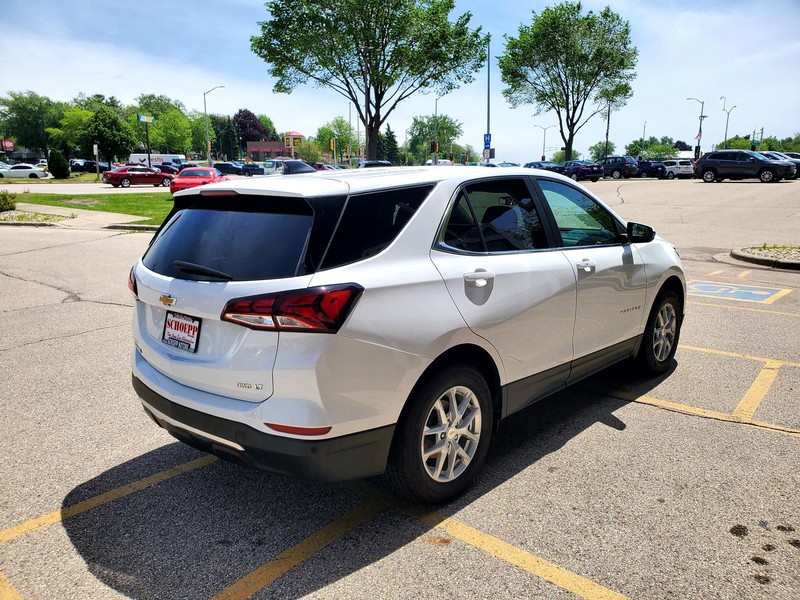 Chevrolet Equinox Vehicle Image 05