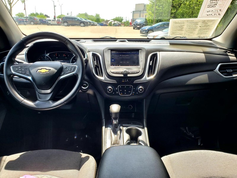 Chevrolet Equinox Vehicle Image 08