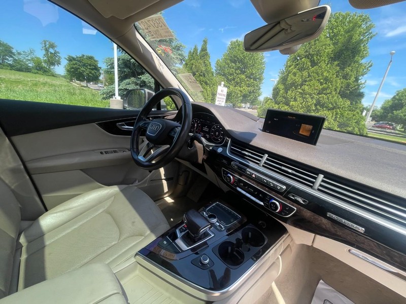 Audi Q7 Vehicle Image 06