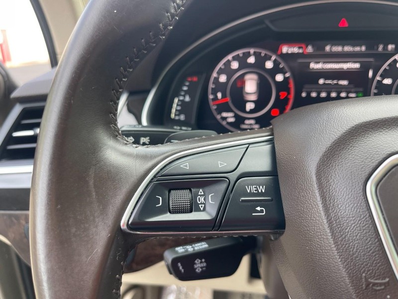 Audi Q7 Vehicle Image 34