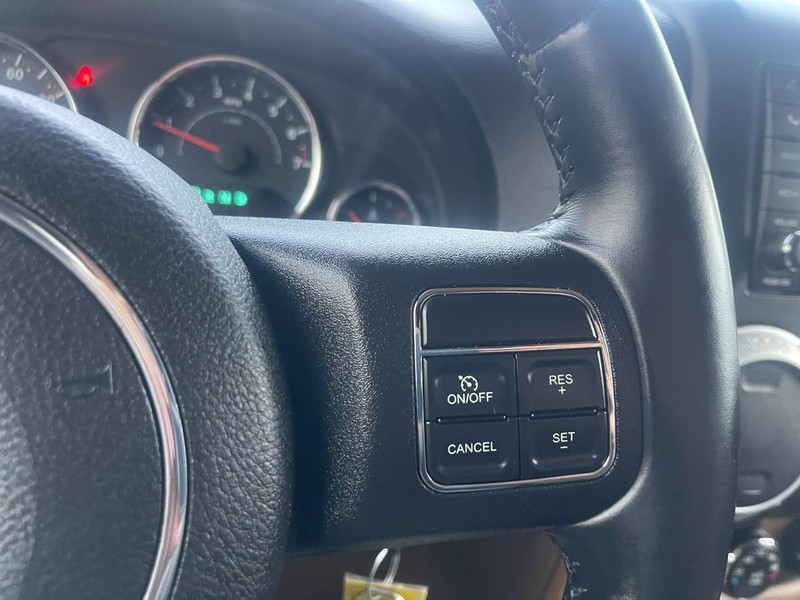 Jeep Wrangler Unlimited Vehicle Image 36
