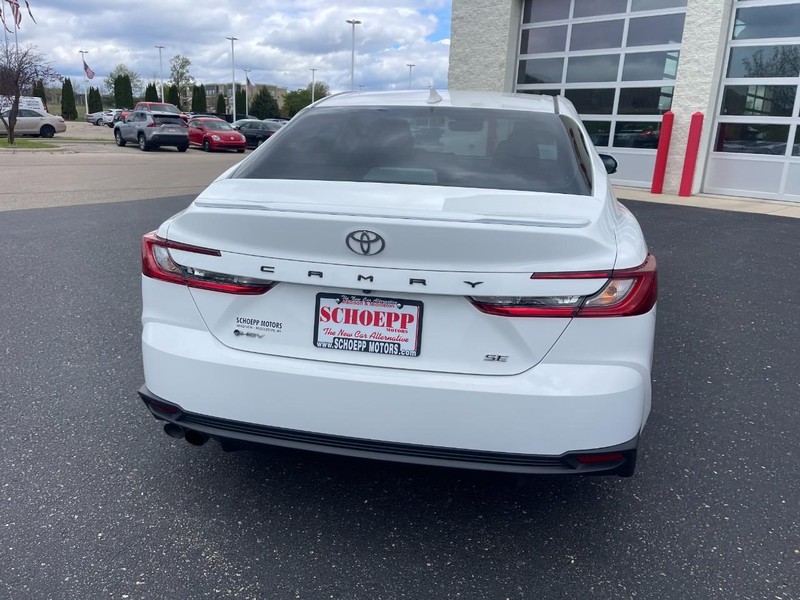 Toyota Camry Vehicle Image 04