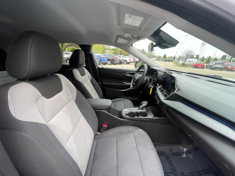 Chevrolet Trax Vehicle Image 07