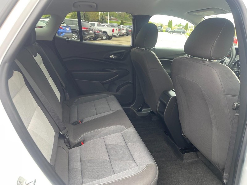 Chevrolet Trax Vehicle Image 10