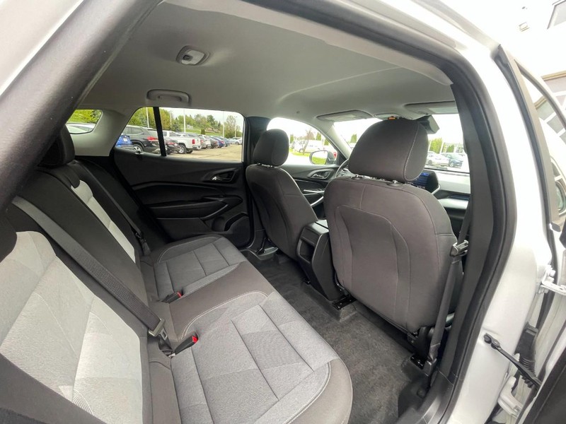 Chevrolet Trax Vehicle Image 11