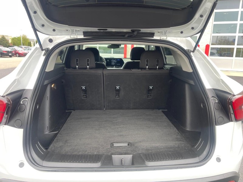 Chevrolet Trax Vehicle Image 13