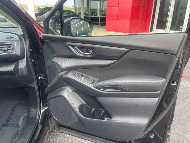 Subaru Ascent Vehicle Image 13