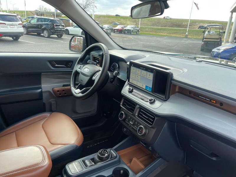 Ford Maverick Vehicle Image 10