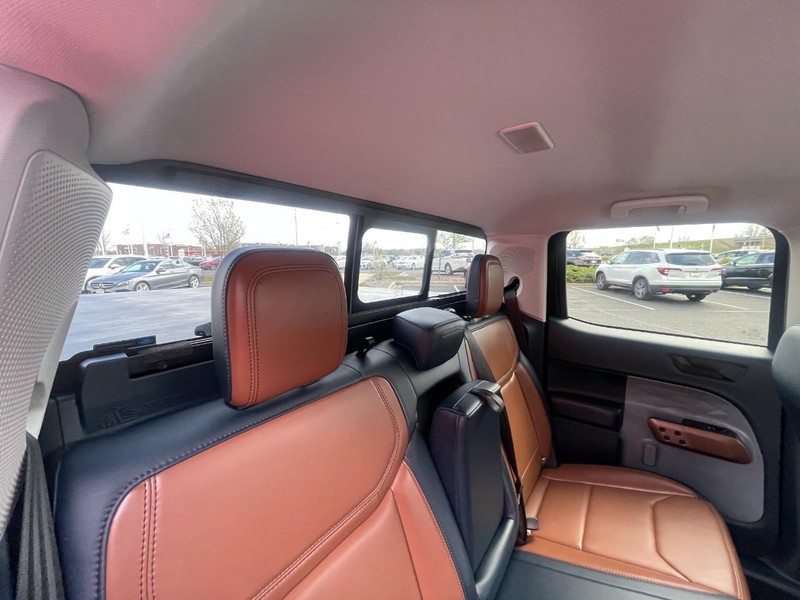 Ford Maverick Vehicle Image 14