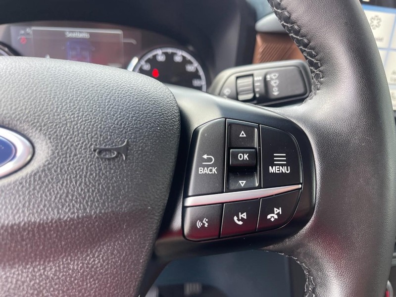 Ford Maverick Vehicle Image 25