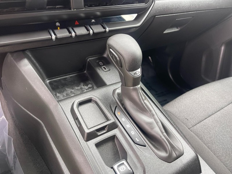 Chevrolet Colorado Vehicle Image 18