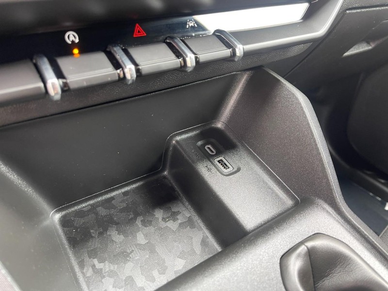 Chevrolet Colorado Vehicle Image 23