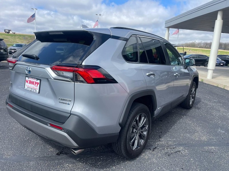 Toyota RAV4 Vehicle Image 03