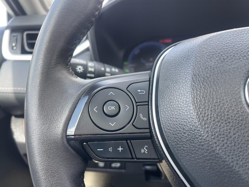 Toyota RAV4 Vehicle Image 24