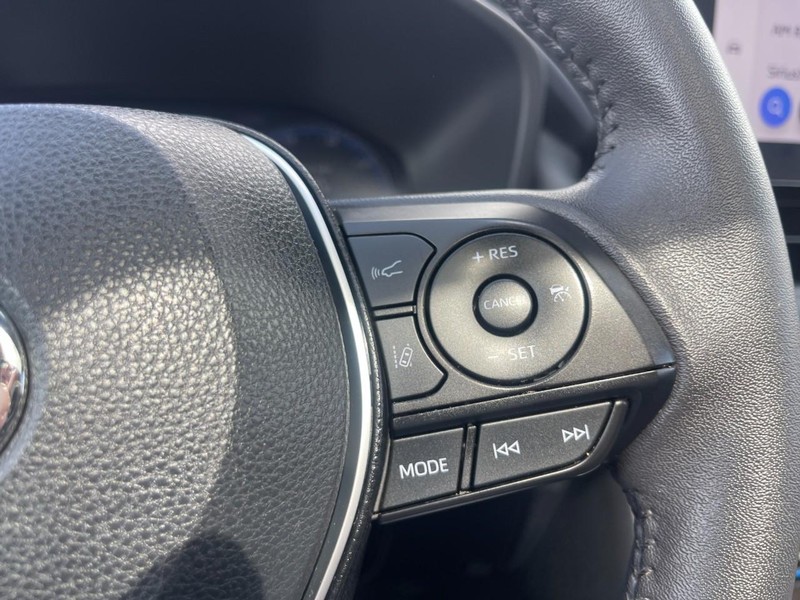 Toyota RAV4 Vehicle Image 25