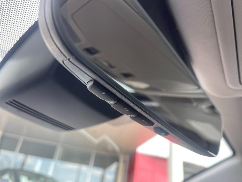 Toyota RAV4 Vehicle Image 32