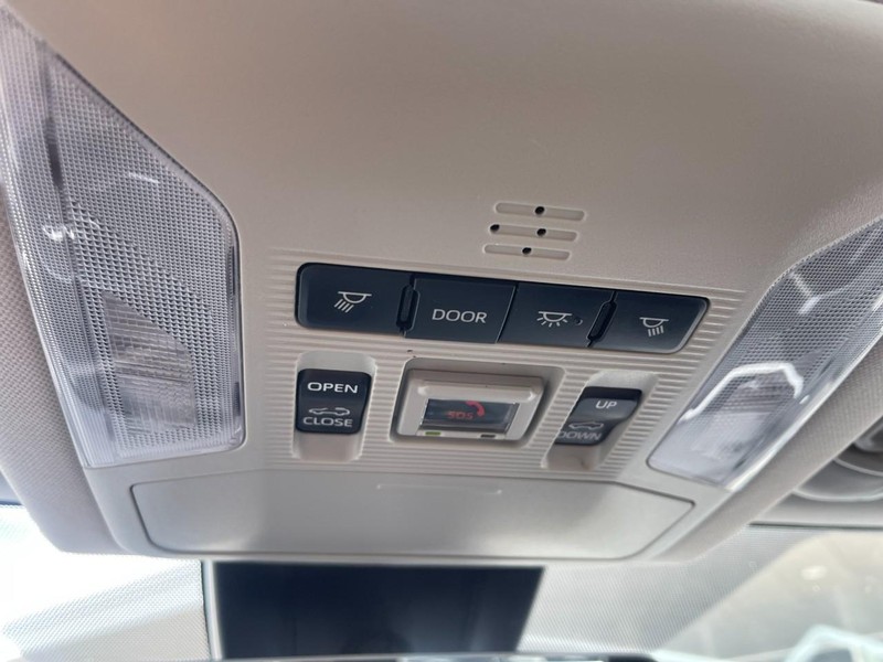 Toyota RAV4 Vehicle Image 33