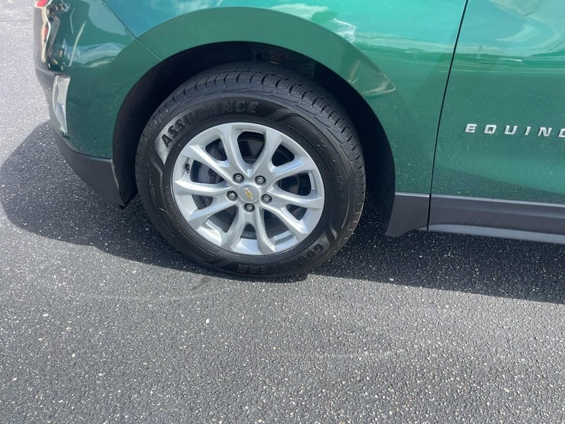 Chevrolet Equinox Vehicle Image 06