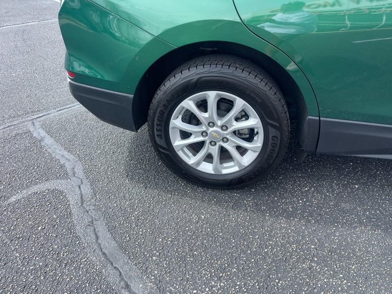 Chevrolet Equinox Vehicle Image 08