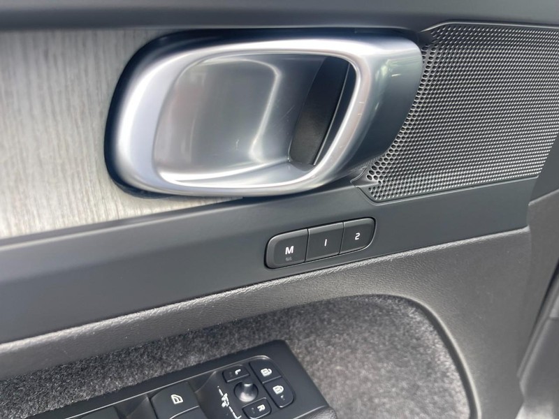 Volvo XC40 Vehicle Image 22