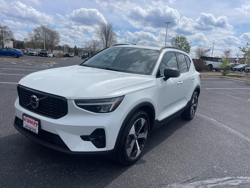 Volvo XC40 Vehicle Image 33