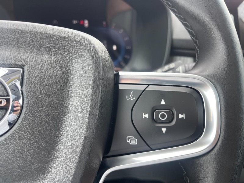 Volvo XC40 Vehicle Image 58