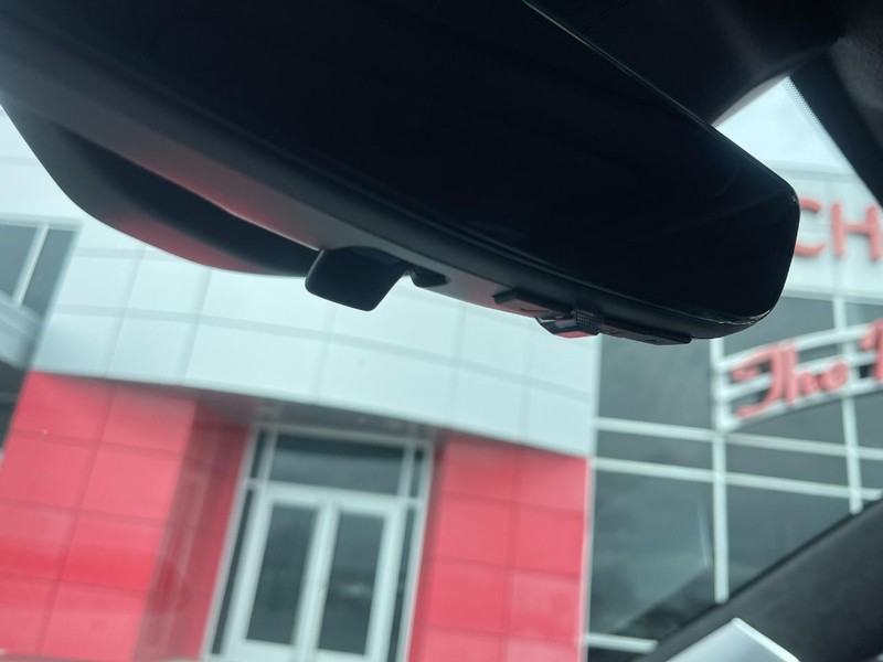 Cadillac Escalade ESV Vehicle Image 43