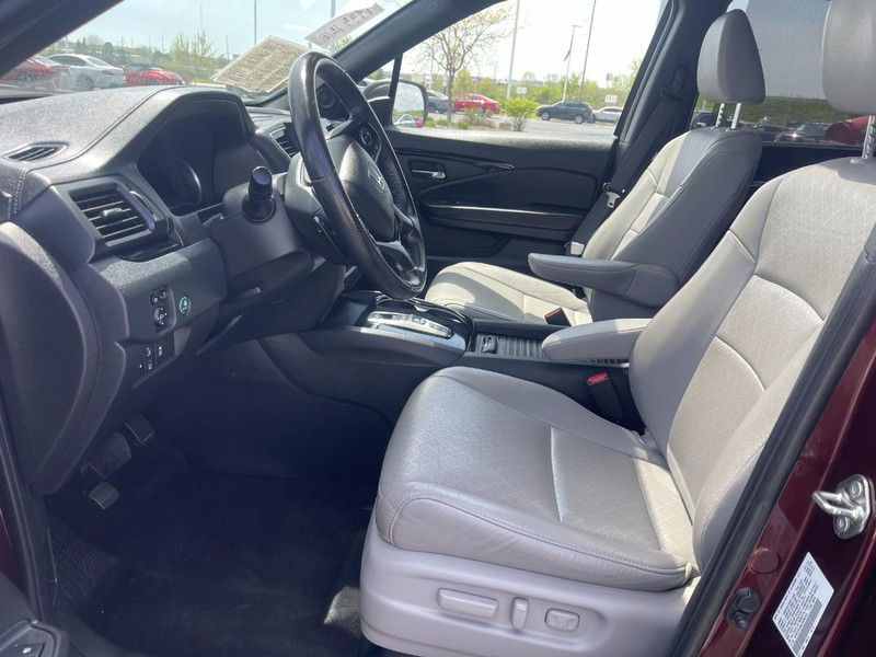 Honda Passport Vehicle Image 21